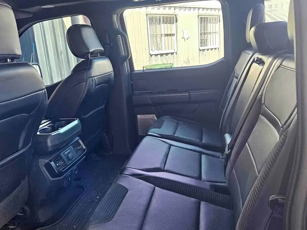 Ford F-150 Raptor 2023 из CN, фото 10