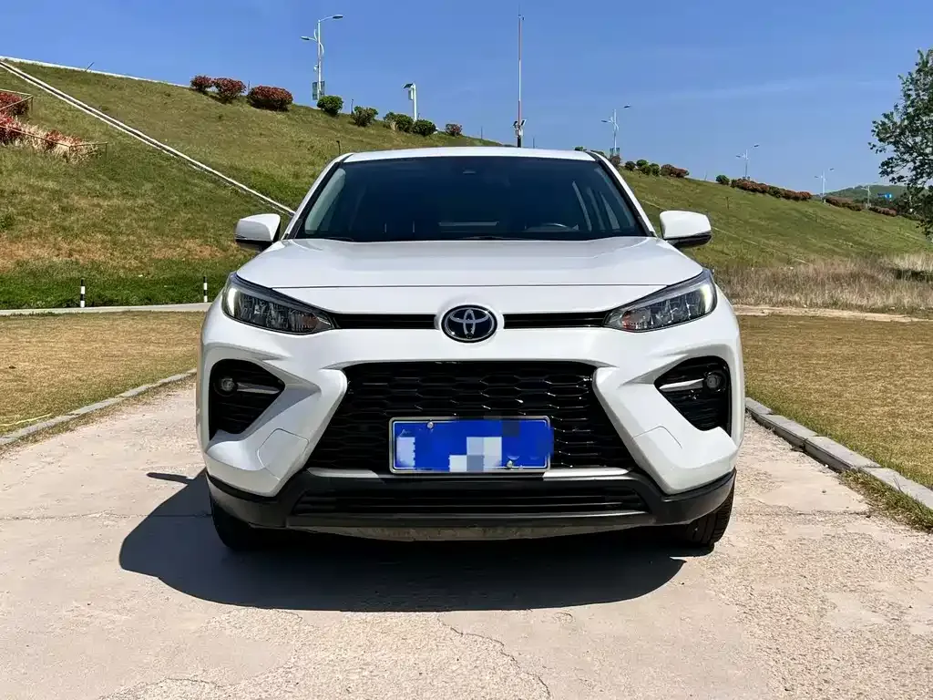 Toyota Wildlander — фото 2