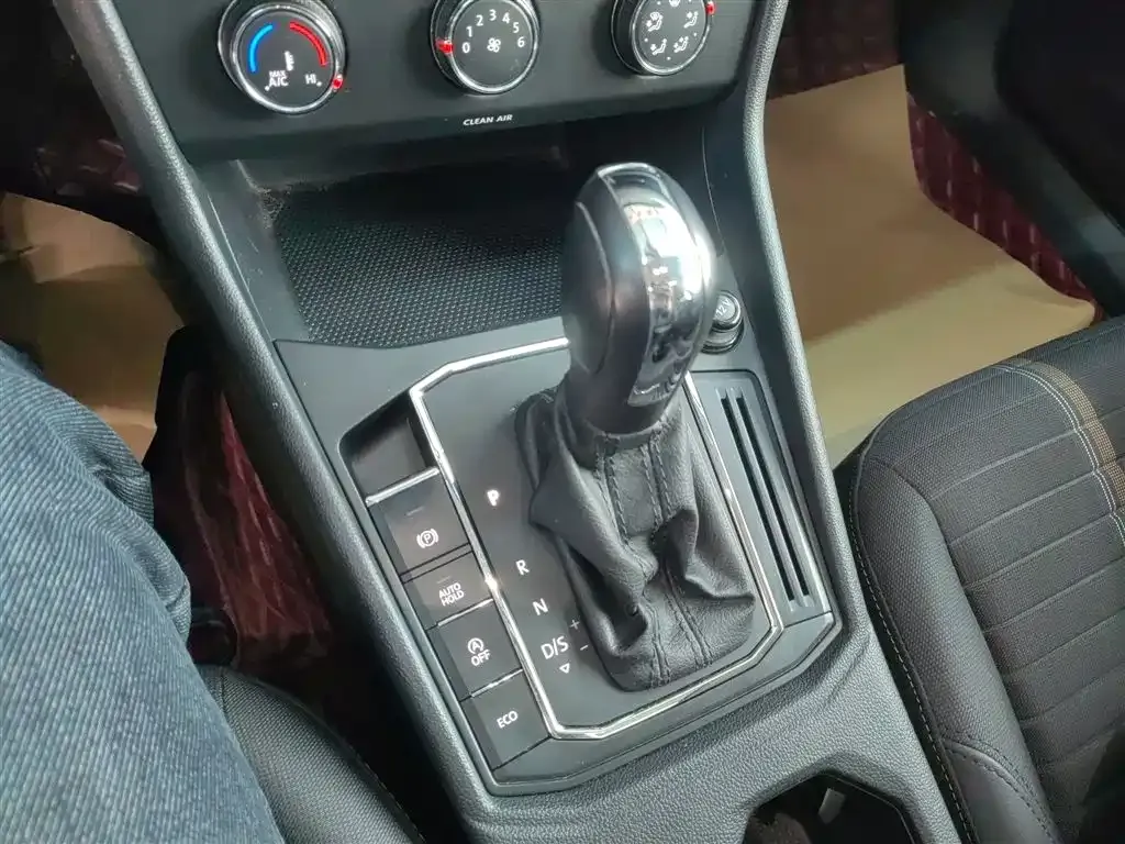 Volkswagen Lavida 2022 из CN, фото 9