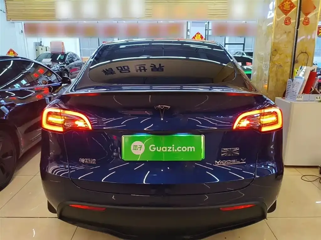 Tesla Model Y — фото 4