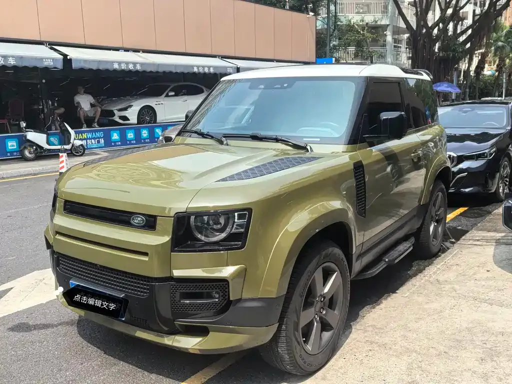 Land Rover Defender — фото 1