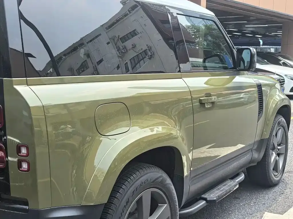 Land Rover Defender — фото 4
