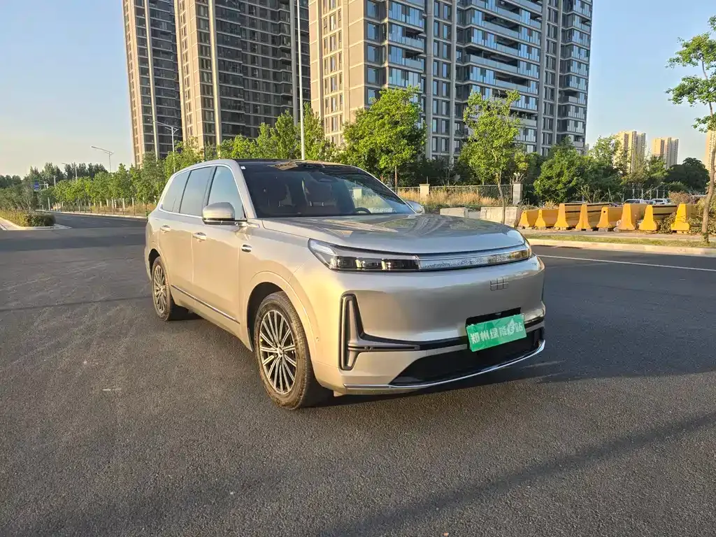 Geely Galaxy M9 — фото 7