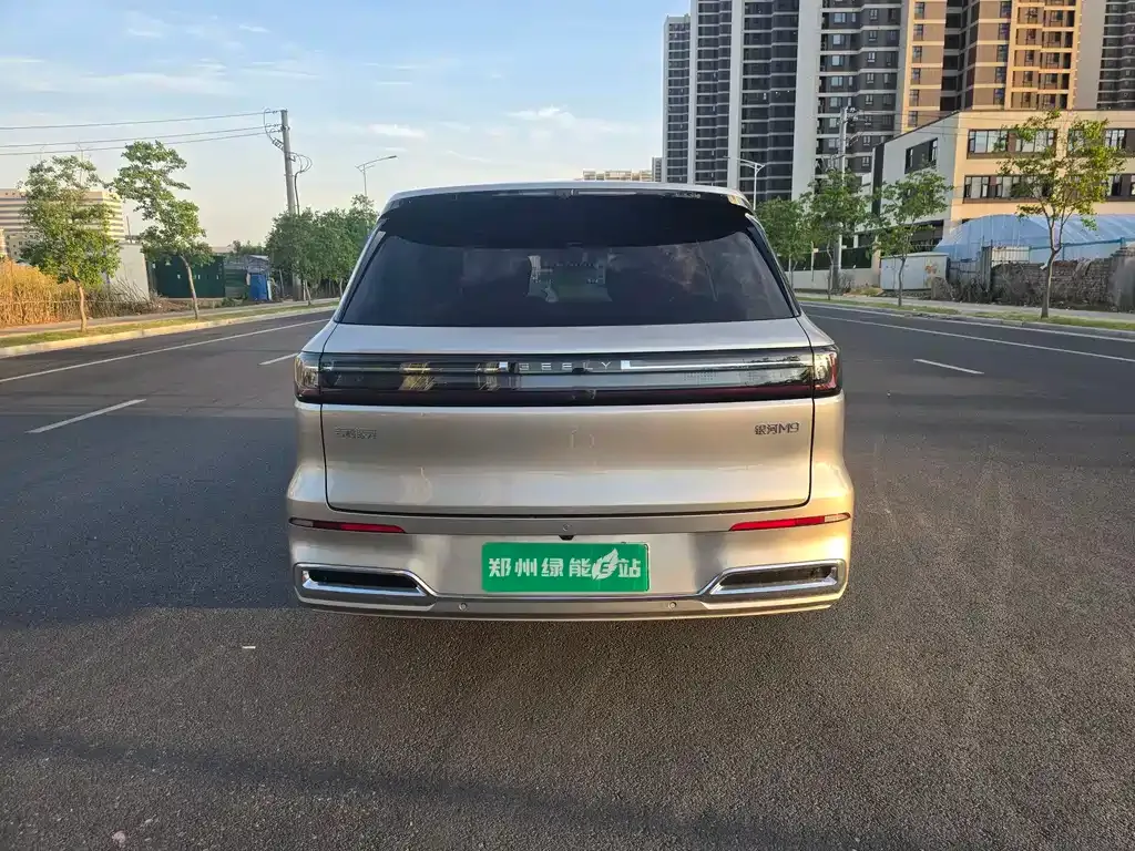 Geely Galaxy M9 — фото 4