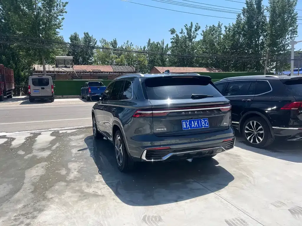 Geely Xingyue L — фото 4