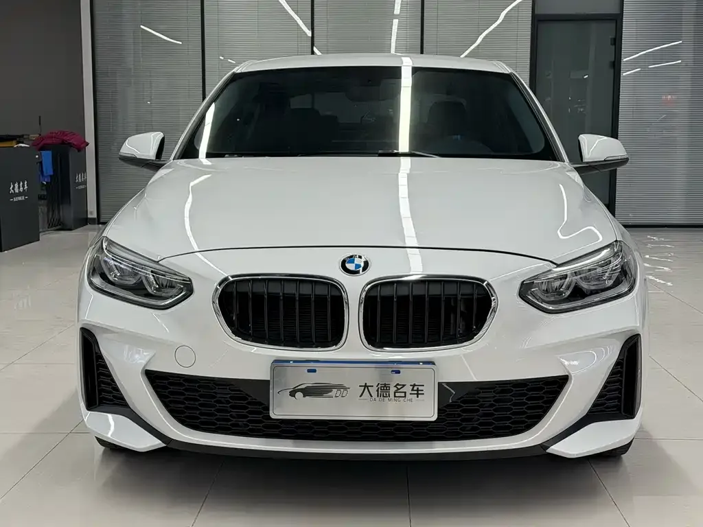 BMW 1 Series — фото 1