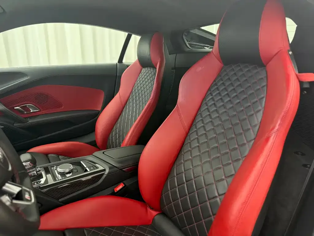 Audi R8 2023 из CN, фото 4