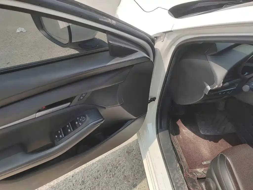 Mazda 3 Axela 2021 из CN, фото 7