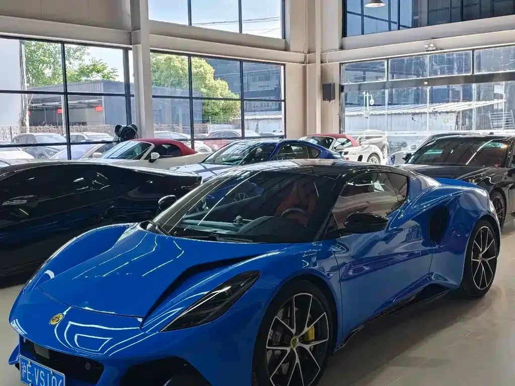 Lotus Emira