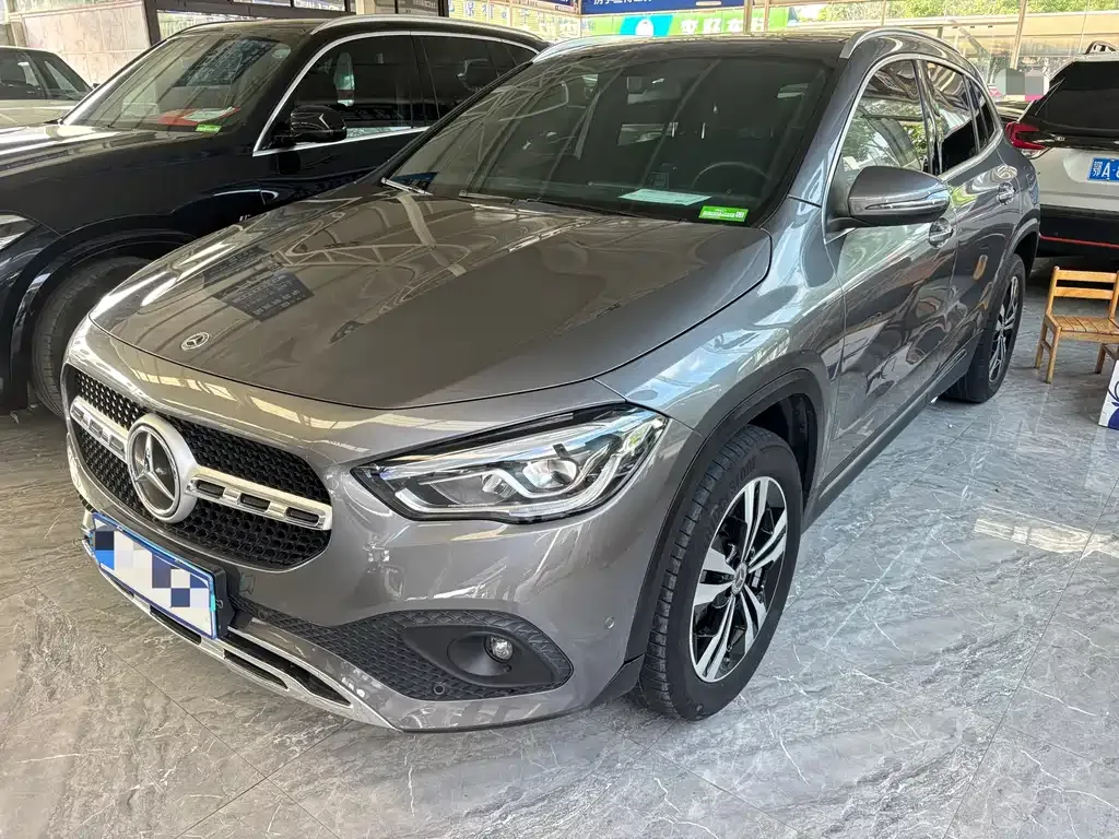 Mercedes-Benz GLA — фото 1