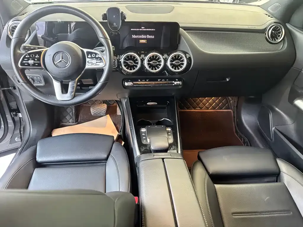 Mercedes-Benz GLA — фото 7
