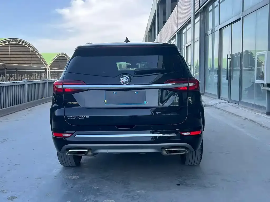 Buick Enclave — фото 6