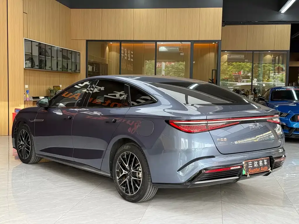 BYD Seal — фото 10