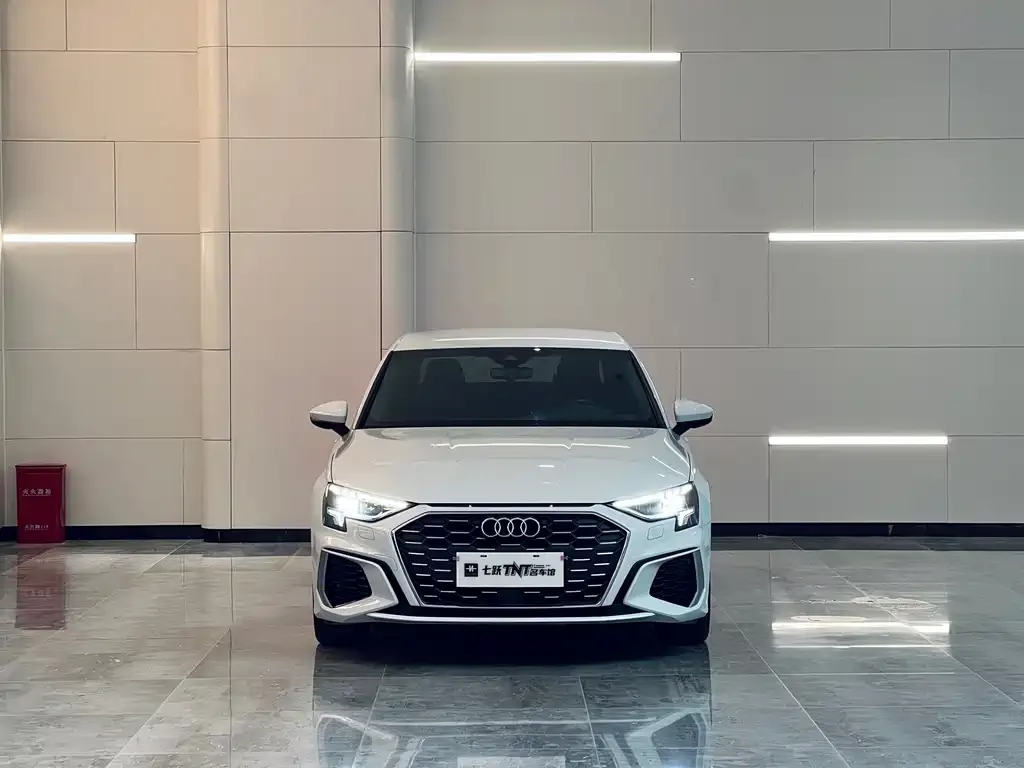 Audi A3 — фото 2