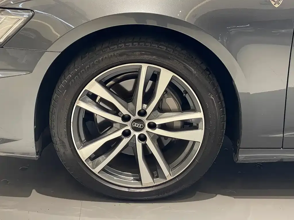 Audi A6 (Import) — фото 8