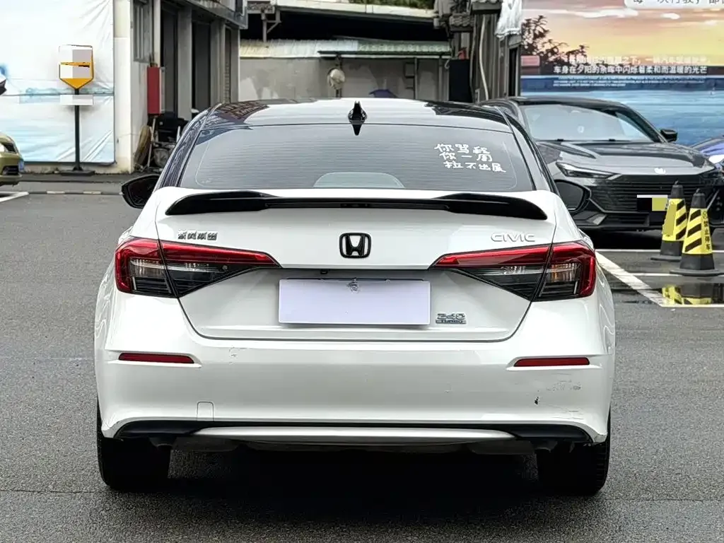 Honda Civic — фото 8