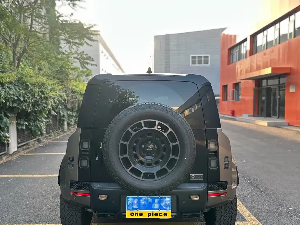 Land Rover Defender — фото 3