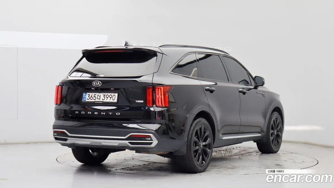 Kia Sorento — фото 8