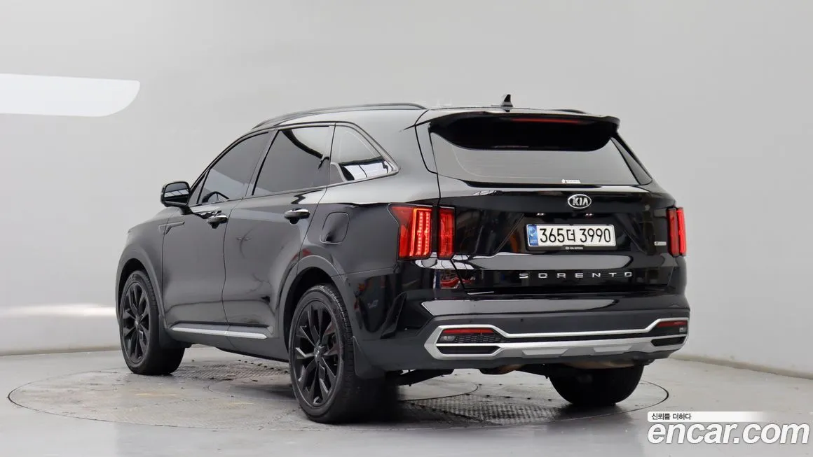 Kia Sorento — фото 9