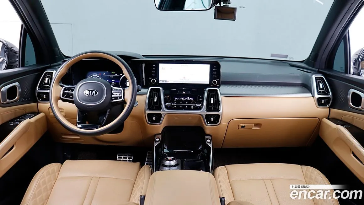 Kia Sorento — фото 5