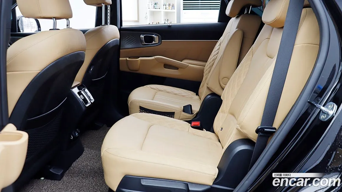 Kia Sorento — фото 4