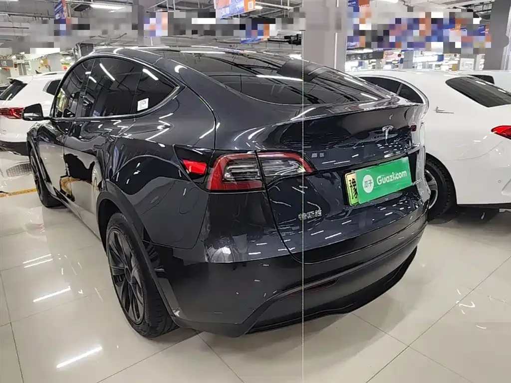 Tesla Model Y — фото 9