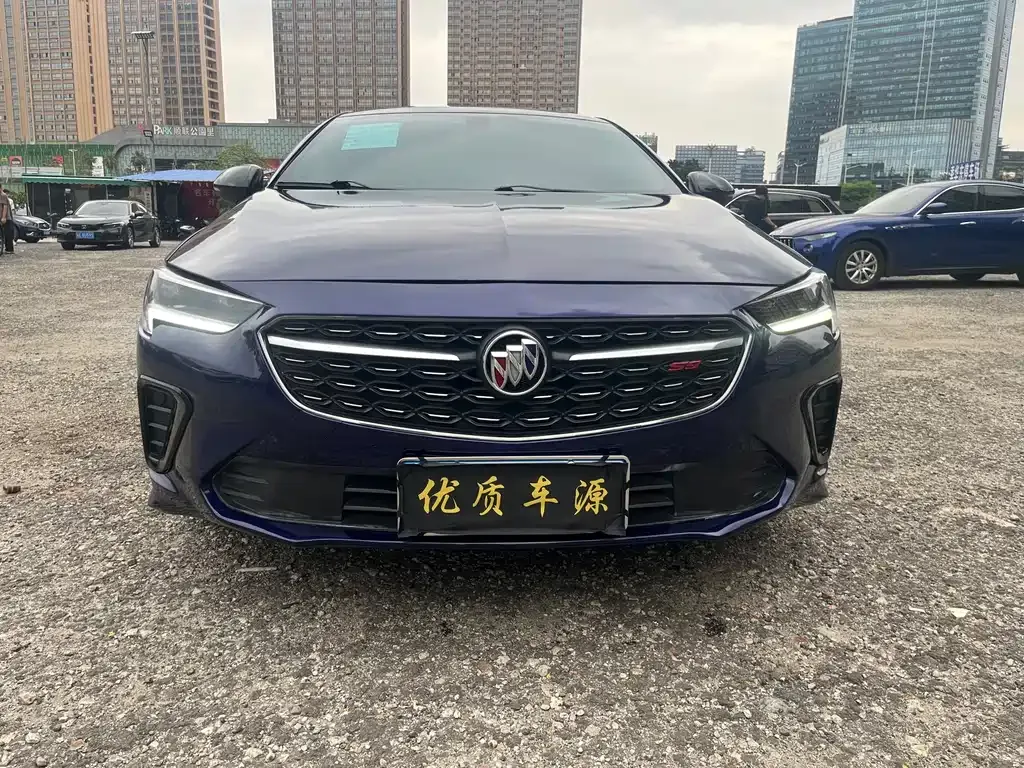 Buick Regal — фото 1