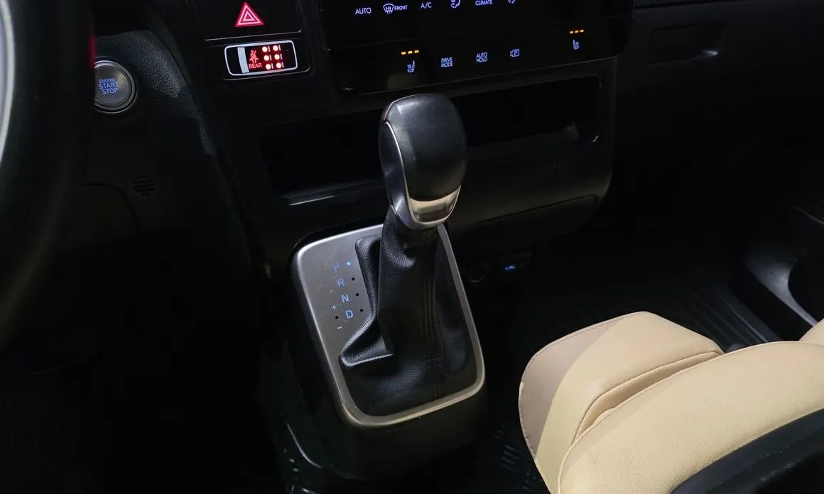 Hyundai Staria — фото 2