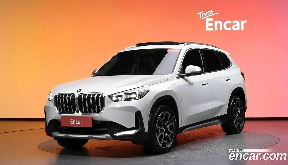 BMW X1 — фото 1