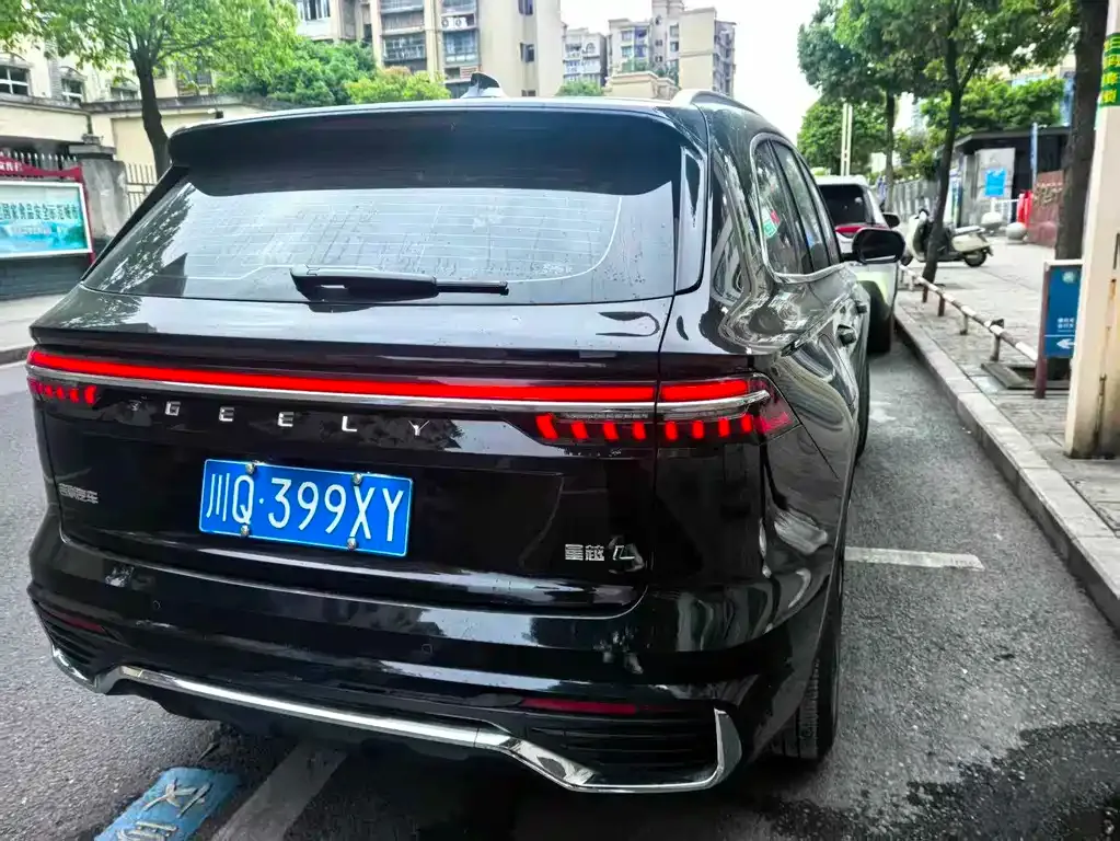 Geely Xingyue L — фото 3