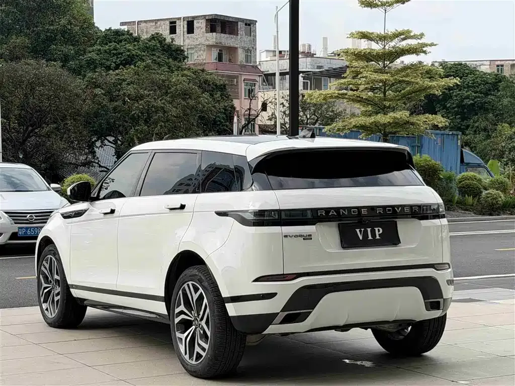 Land Rover Evoque — фото 8