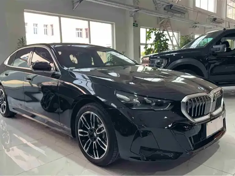 BMW 5 Series — фото 2