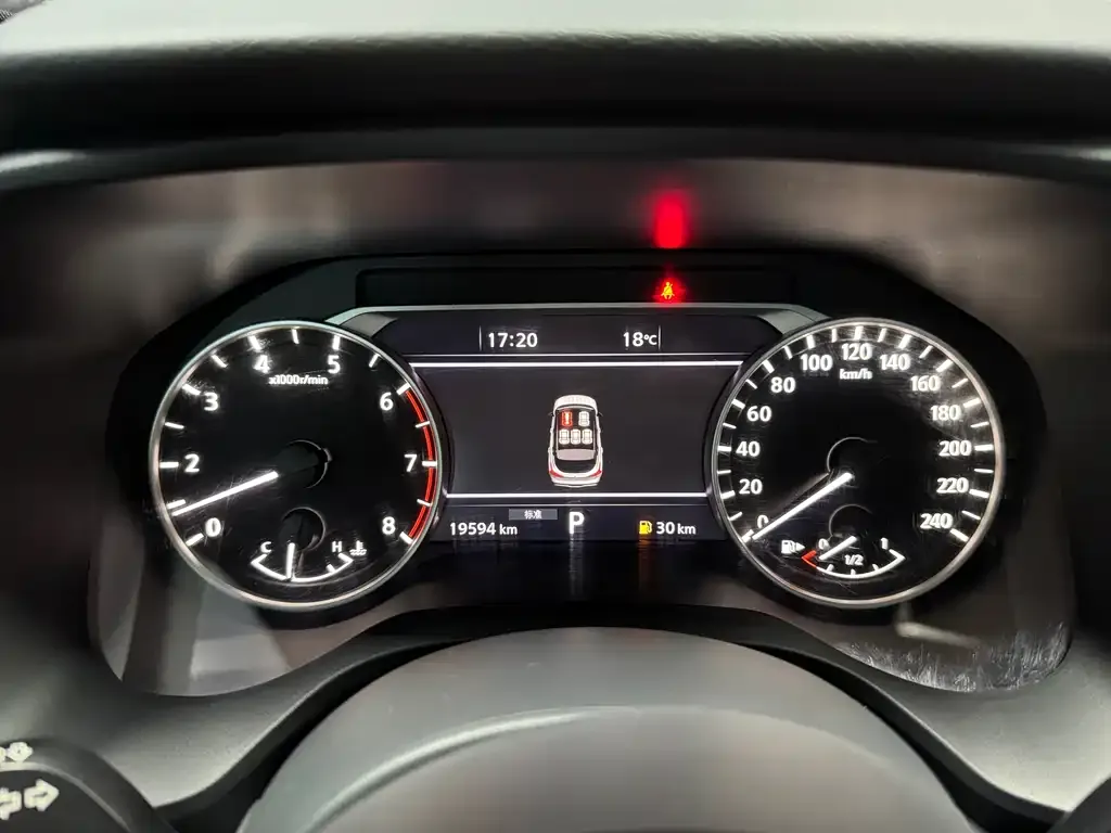 Nissan Qashqai — фото 10