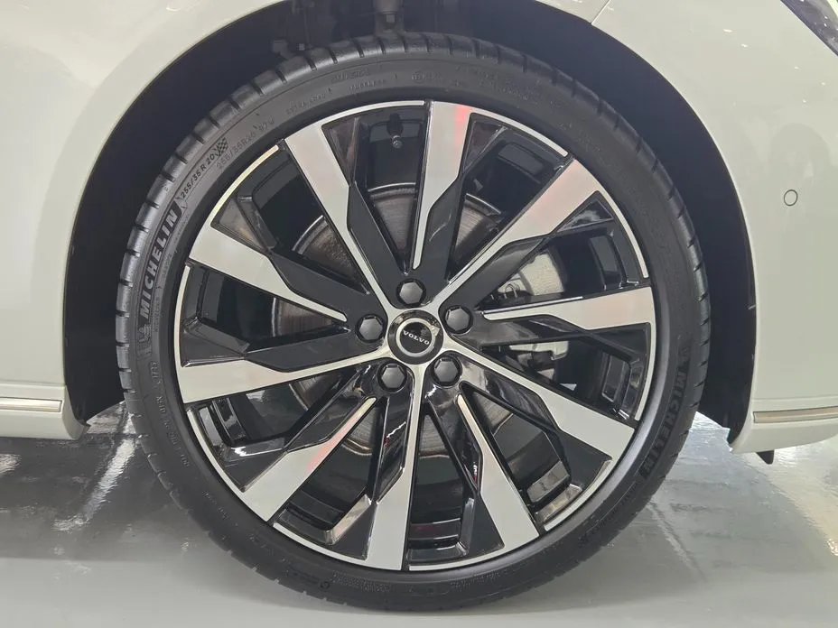 Volvo S90 2026 из KR, фото 8