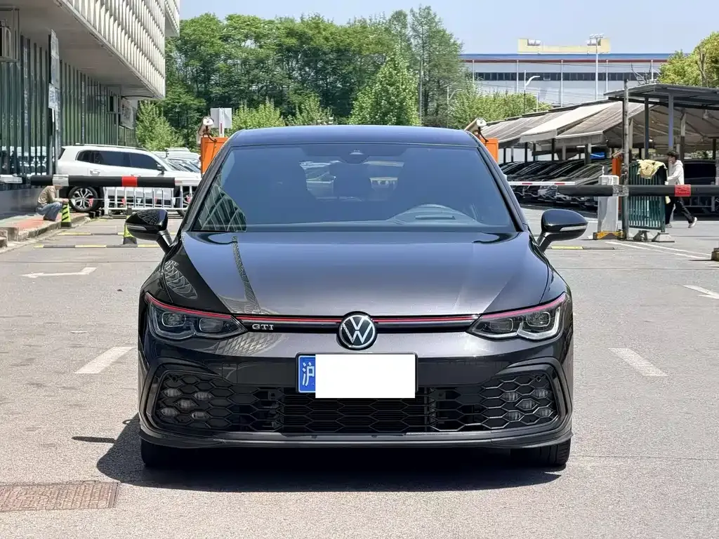 Volkswagen Golf GTI — фото 8