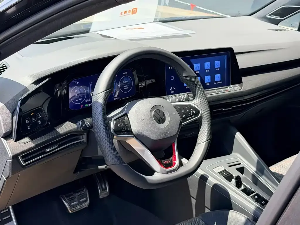 Volkswagen Golf GTI — фото 4