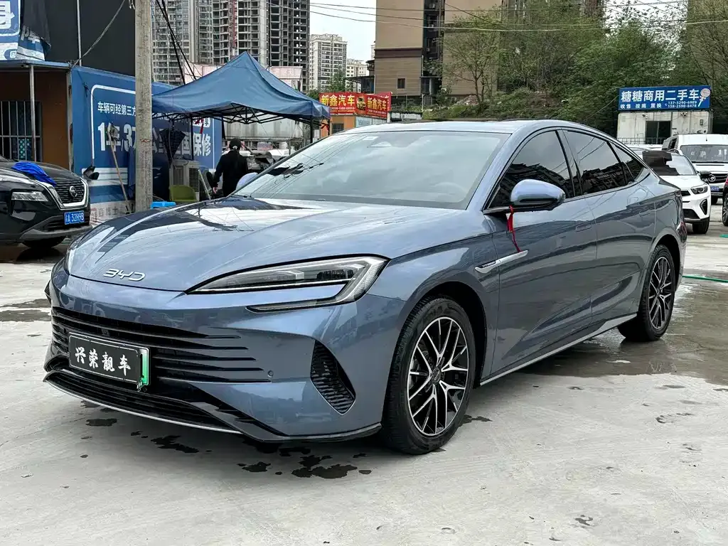 BYD Seal — фото 1