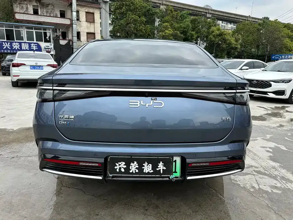 BYD Seal — фото 4