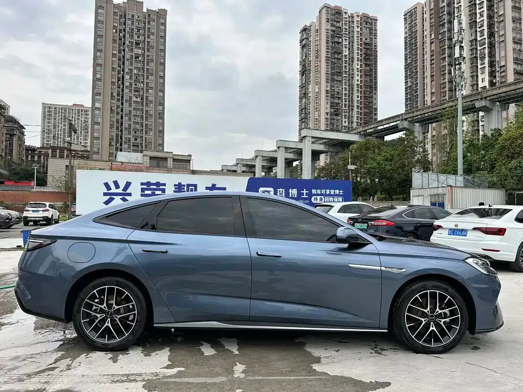 BYD Seal — фото 6