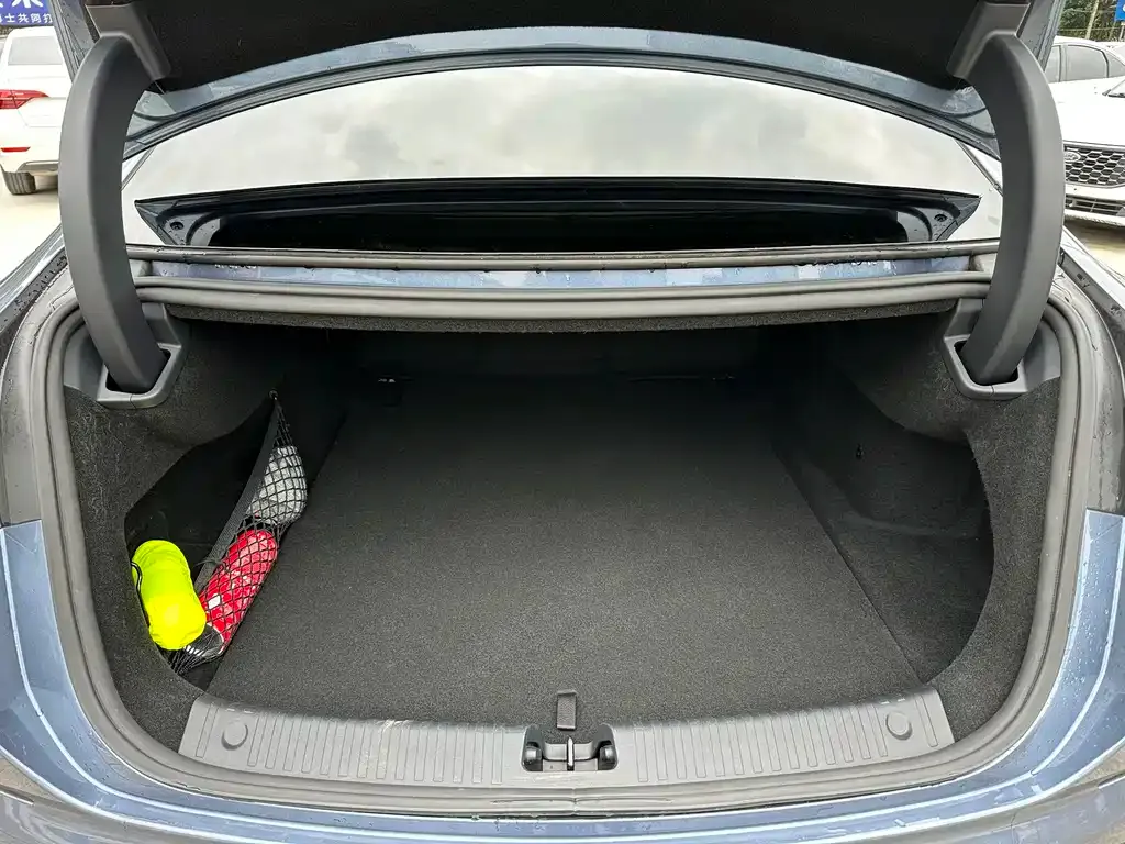 BYD Seal — фото 2