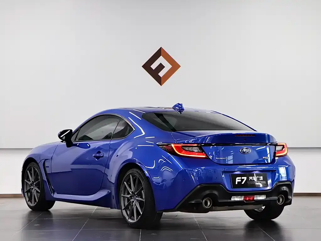 Subaru BRZ 2023 из CN, фото 5