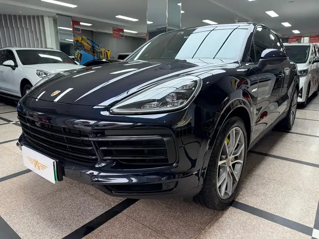 Porsche Cayenne Hybrid — фото 1