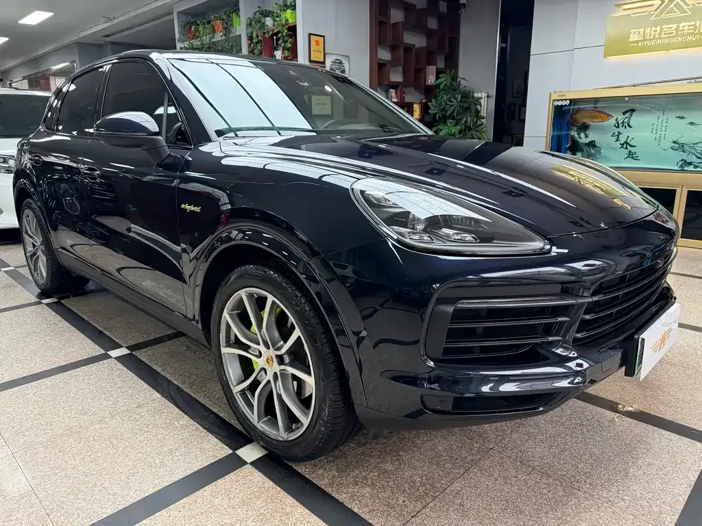 Porsche Cayenne Hybrid — фото 9