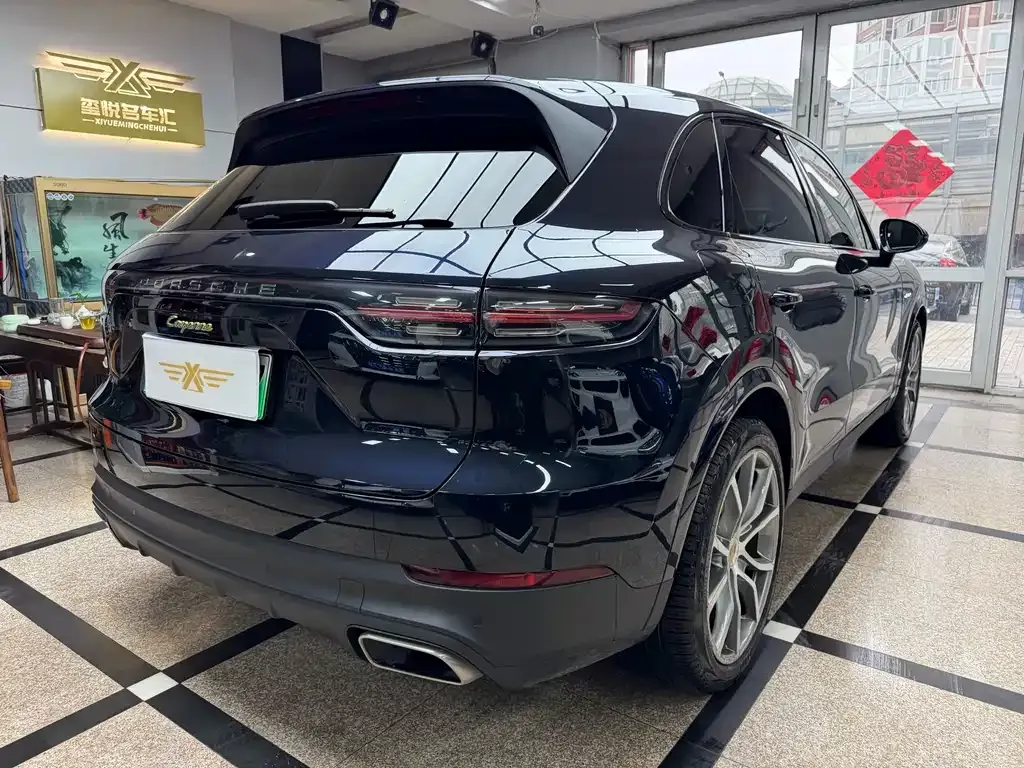 Porsche Cayenne Hybrid — фото 4