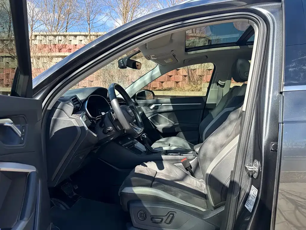 Audi Q3 2022 из CN, фото 9