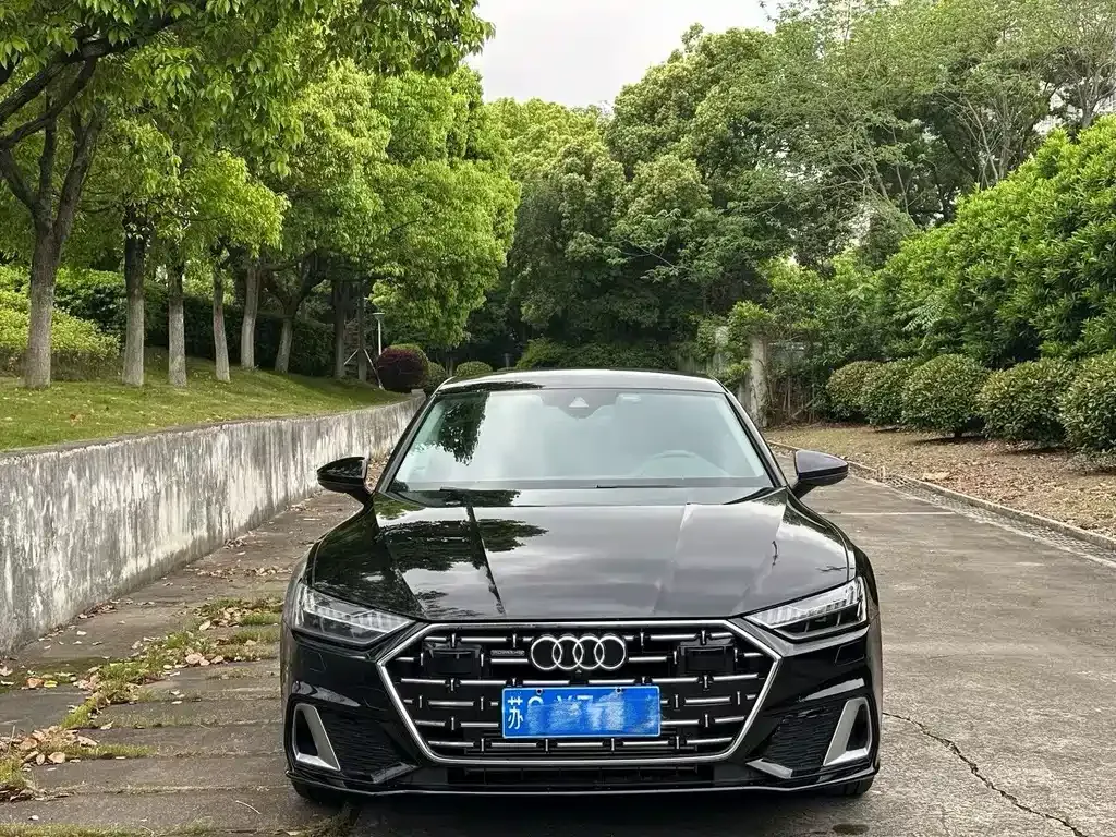 Audi A7L — фото 9