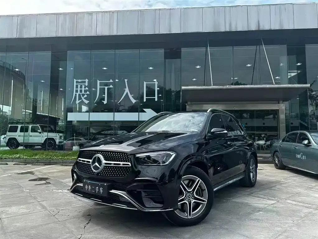 Mercedes-Benz GLE — фото 1