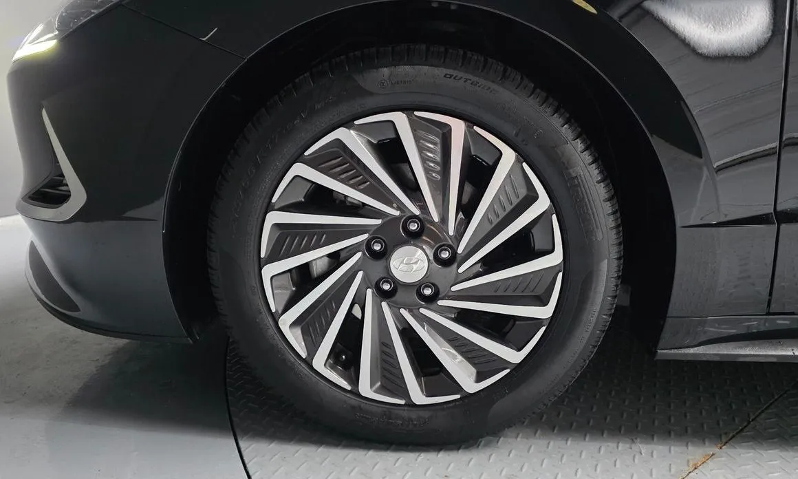 Hyundai Sonata 2023 из KR, фото 6