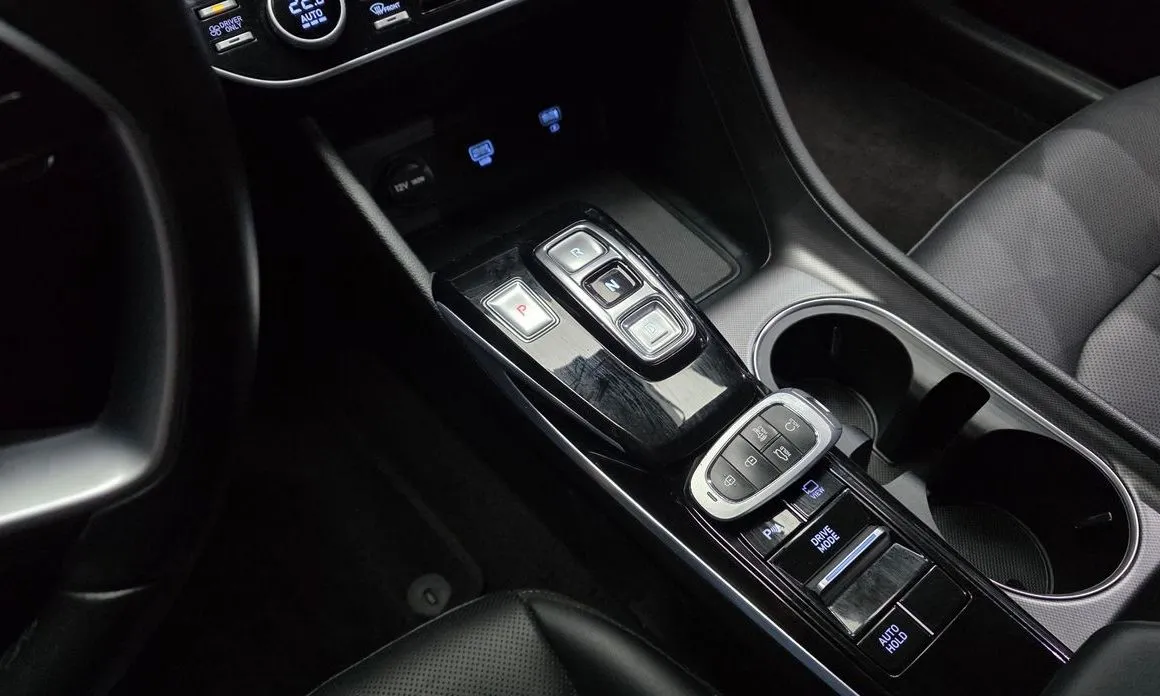 Hyundai Sonata 2023 из KR, фото 4