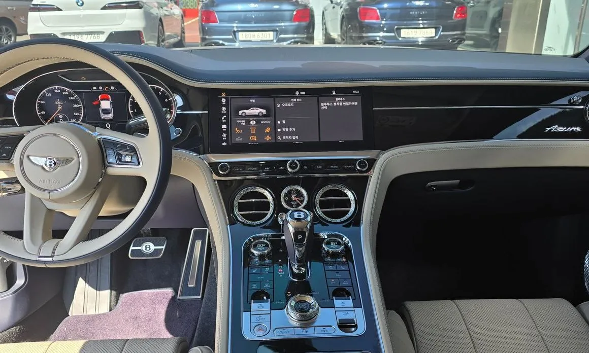Bentley Continental 2023 из KR, фото 6